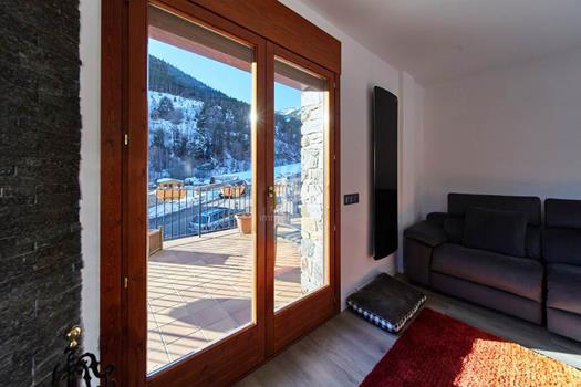 Casa en venta de 4 habitaciones en Pal (La Massana) con terraza y parking