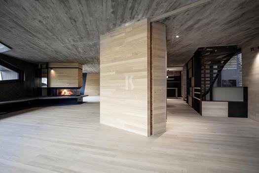 Dúplex en venta de 3 habitaciones en Ordino con terraza y parking