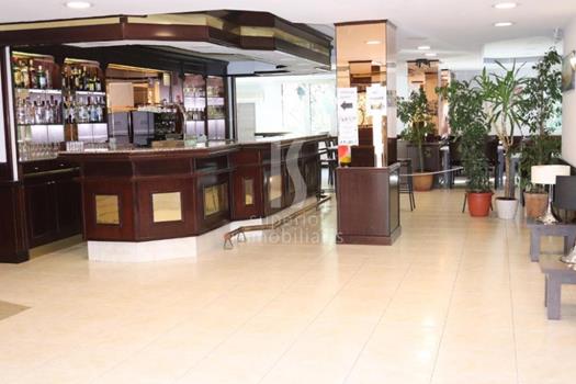Hotel for sale with 70 bedrooms in Escaldes-Engordany with parking