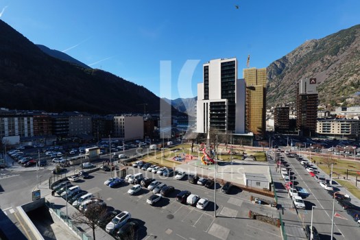 Apartament en lloguer de 3 habitacions a Escaldes-Engordany amb terrassa i parking