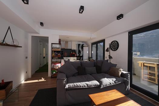 Ático en venta de 3 habitaciones en Santa Coloma d'Andorra (Andorra la Vella) con terraza y parking