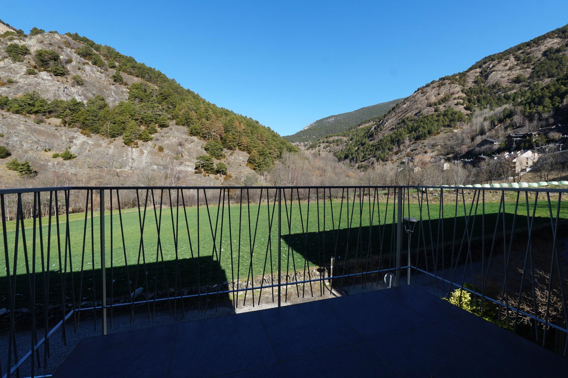 Piso de alquiler en Ordino, 3 habitaciones, 145 metros