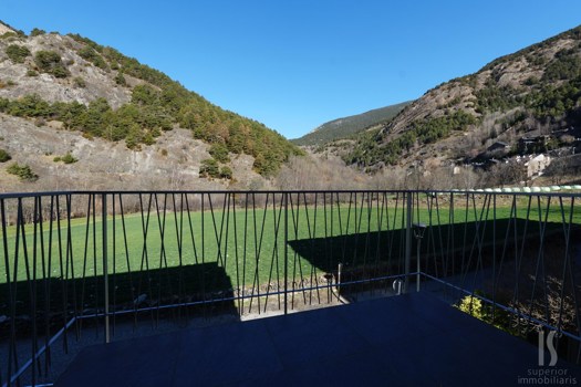 Appartement à location avec 3 chambres en Ordino avec terrasse et parking