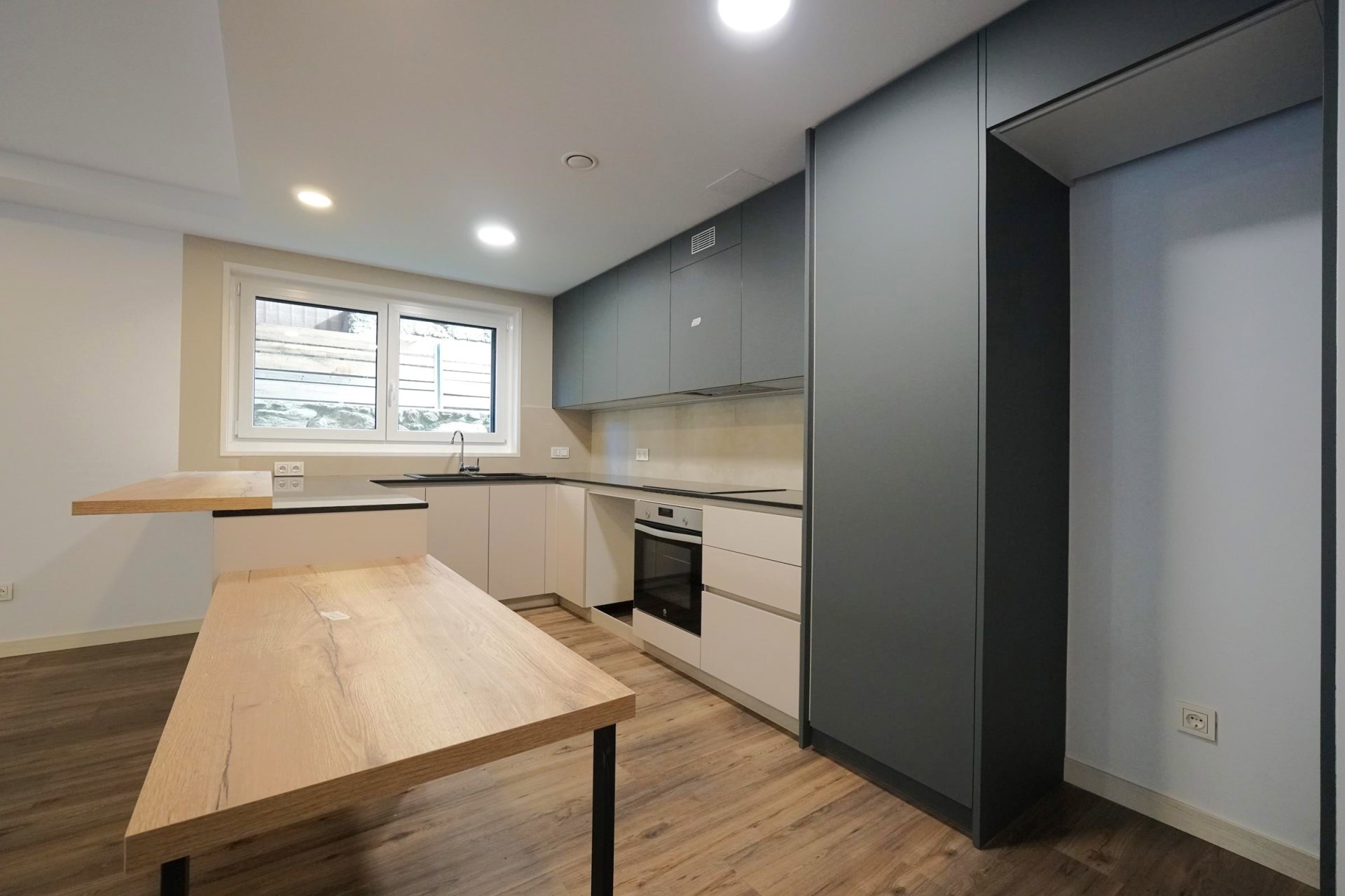 Piso de alquiler en Ordino, 3 habitaciones, 145 metros