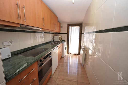 Apartment for rent with 4 bedrooms in Andorra la Vella with terrace and parking