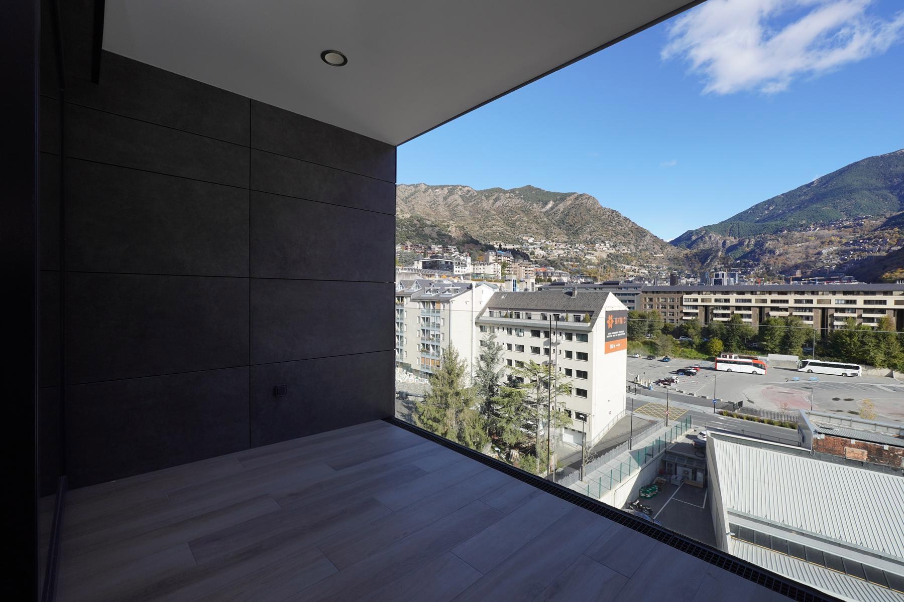 Piso en alquiler de 3 habitaciones en Andorra la Vella con terraza