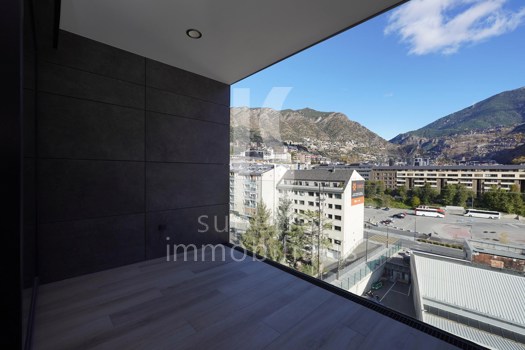 Apartament en lloguer de 3 habitacions a Andorra la Vella amb terrassa
