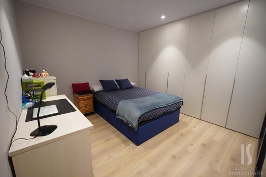 Piso en venta de 3 habitaciones en Andorra la Vella con terraza y parking