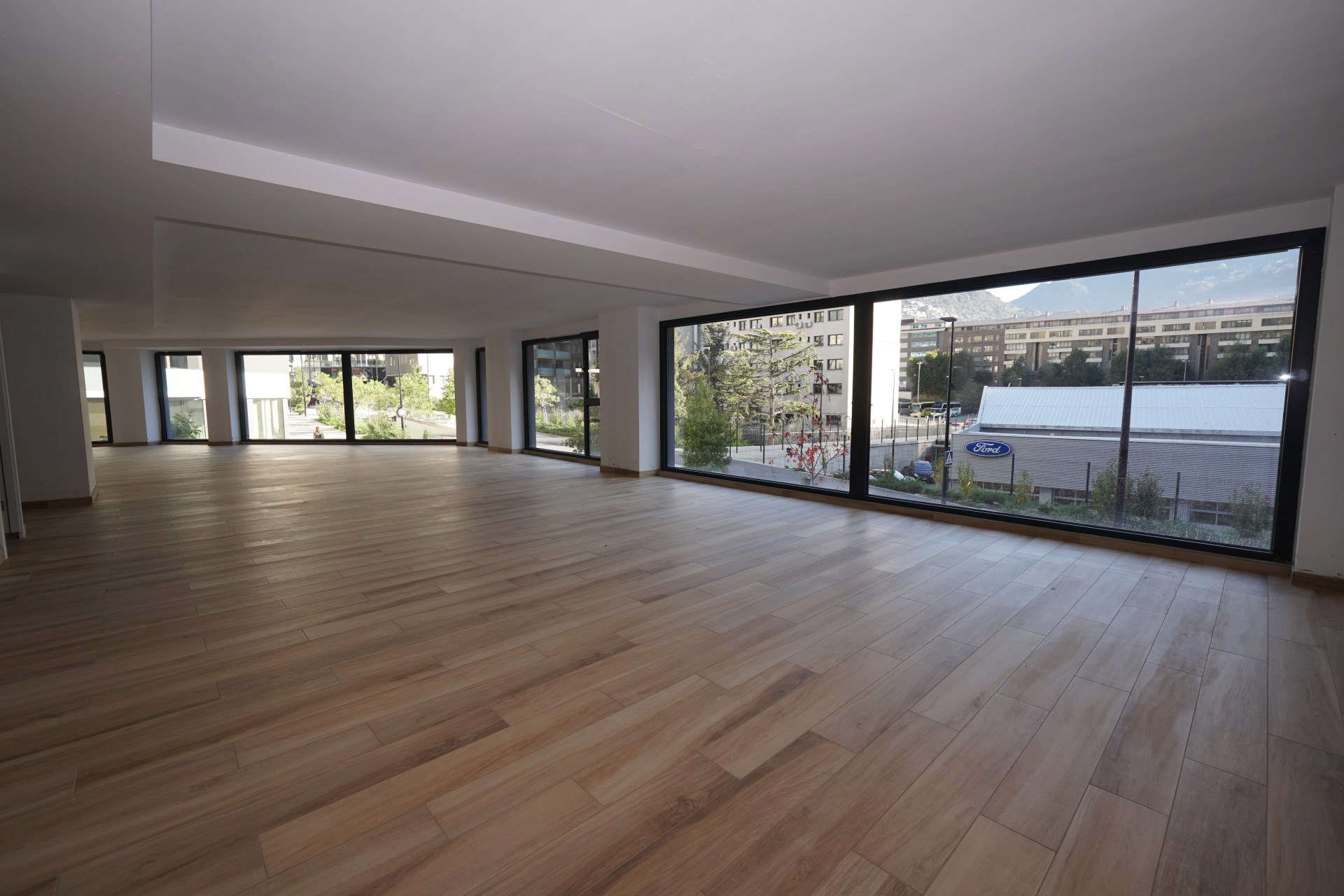 Oficina / despatx en lloguer a Andorra la Vella amb terrassa