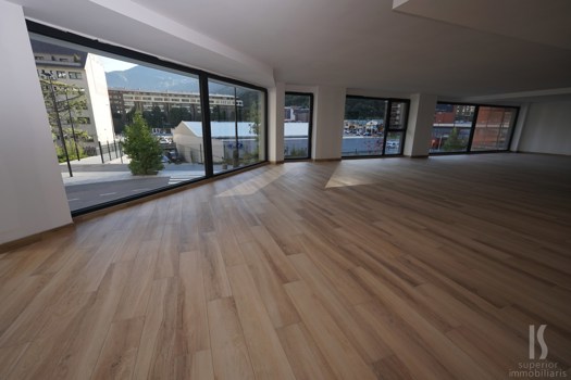 Oficina / despatx en lloguer a Andorra la Vella amb terrassa