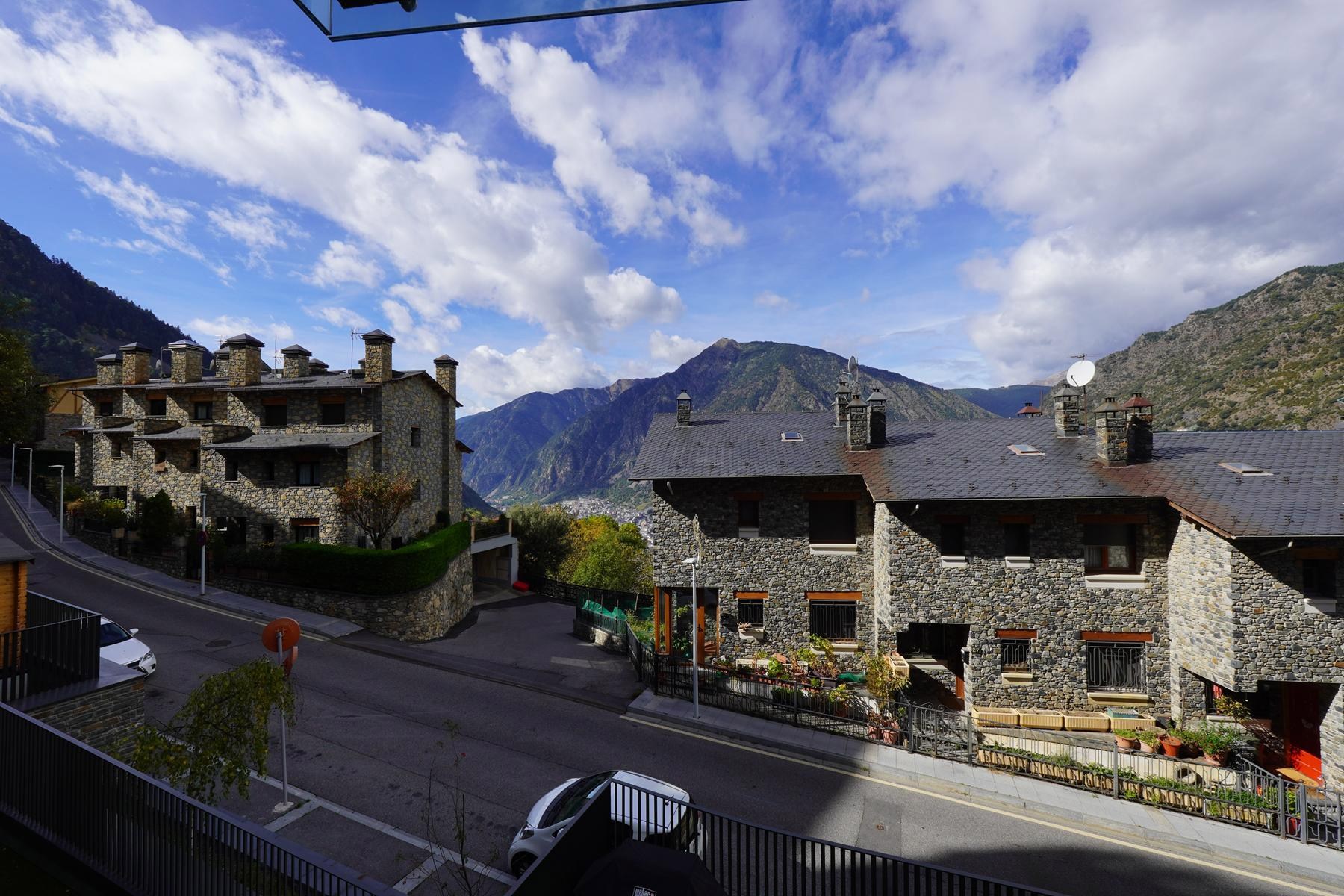 Apartment for rent with 3 bedrooms in Escaldes-Engordany with terrace and parking