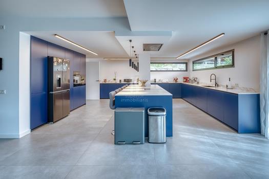 Casa en venta de 9 habitaciones en Anyós (La Massana)