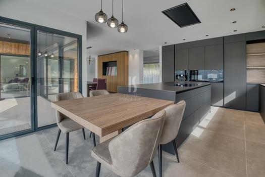 Casa en venta de 9 habitaciones en Anyós (La Massana)