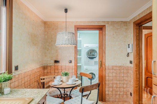 Casa en venta de 3 habitaciones en Arinsal (La Massana) con terraza