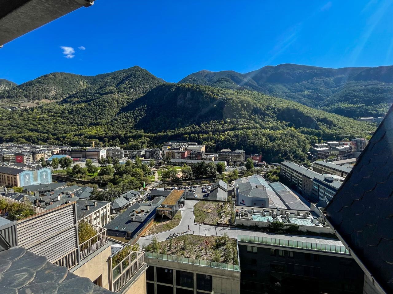 Piso de alquiler en Andorra la Vella, 2 habitaciones, 80 metros
