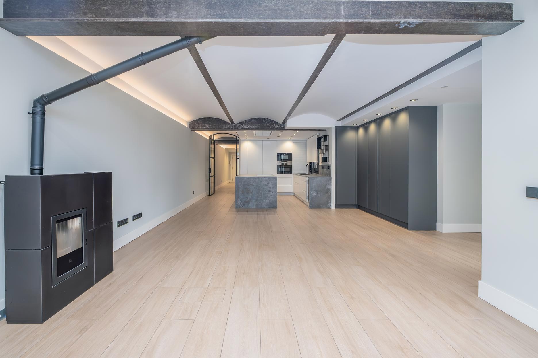 Piso en venta de 4 habitaciones en Escaldes-Engordany con terraza y parking