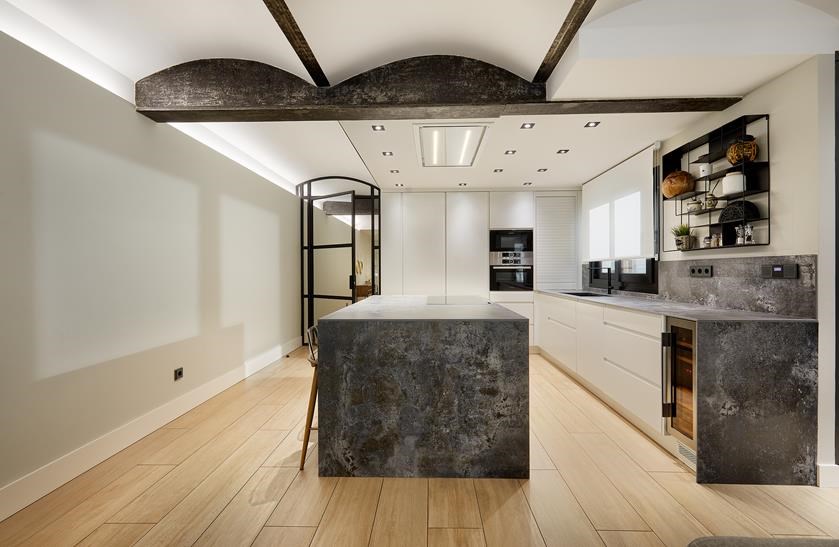 Piso en venta de 4 habitaciones en Escaldes-Engordany con terraza y parking