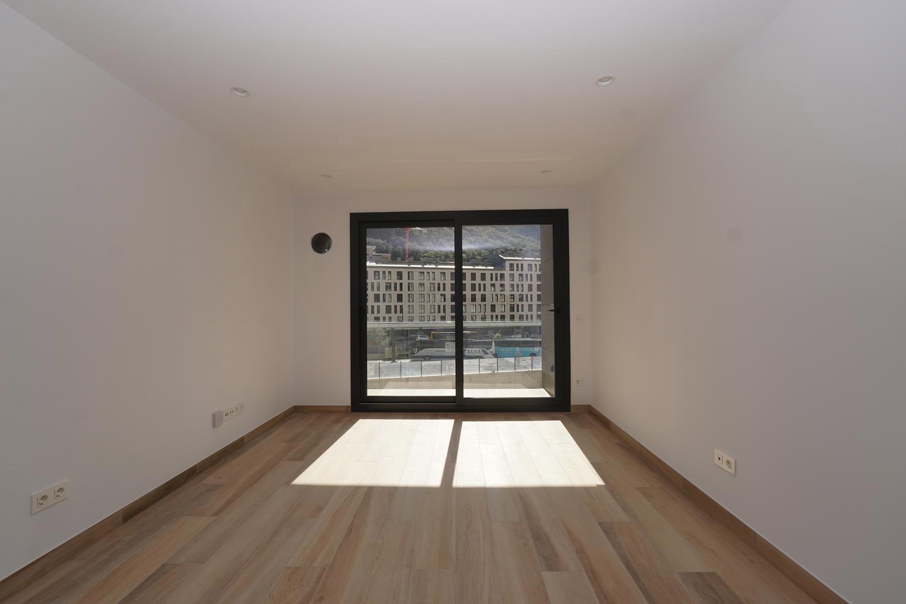 Apartment for rent with 3 bedrooms in Andorra la Vella with terrace