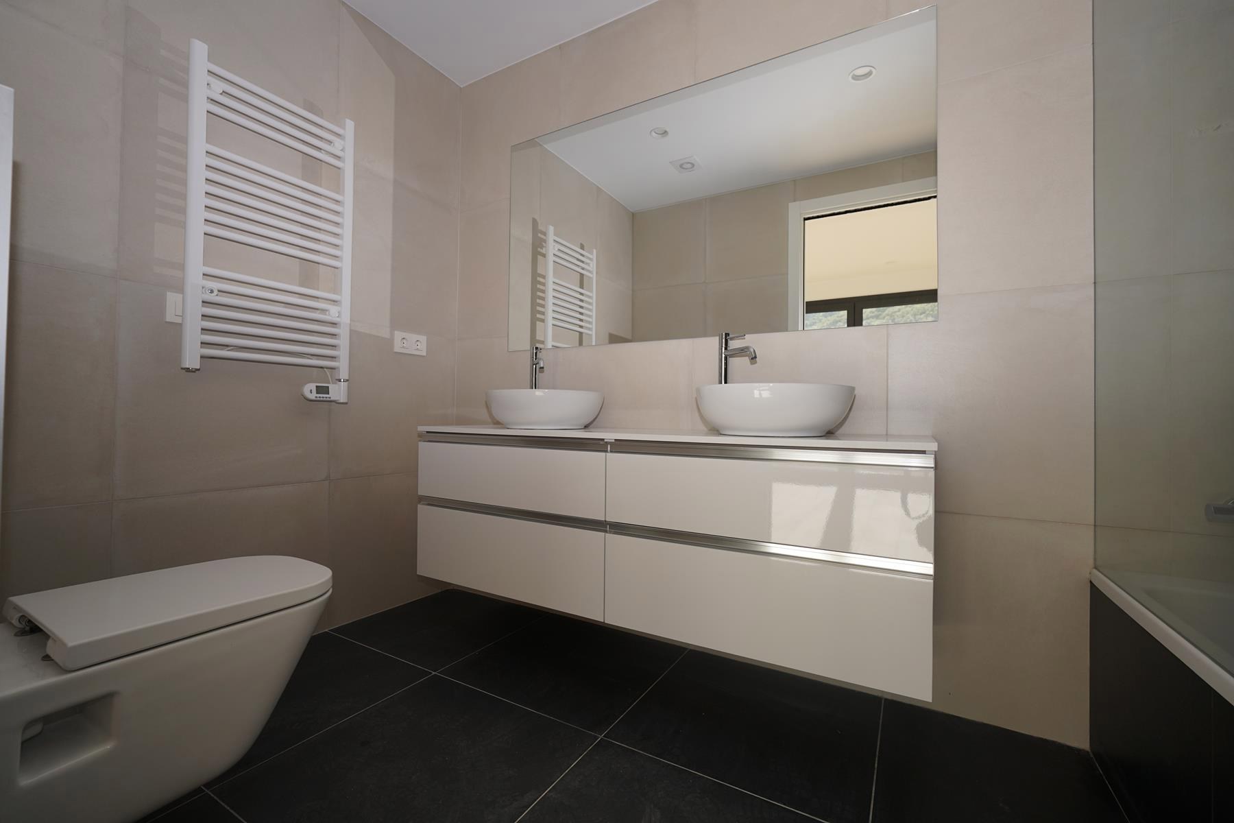 Apartment for rent with 3 bedrooms in Andorra la Vella with terrace