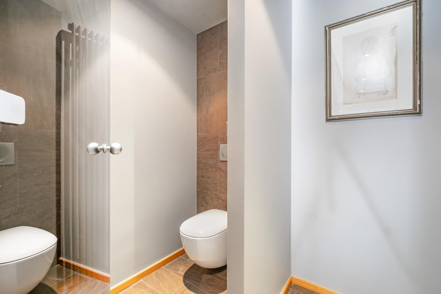 Dúplex en venta en Andorra la Vella, 3 habitaciones, 330 metros