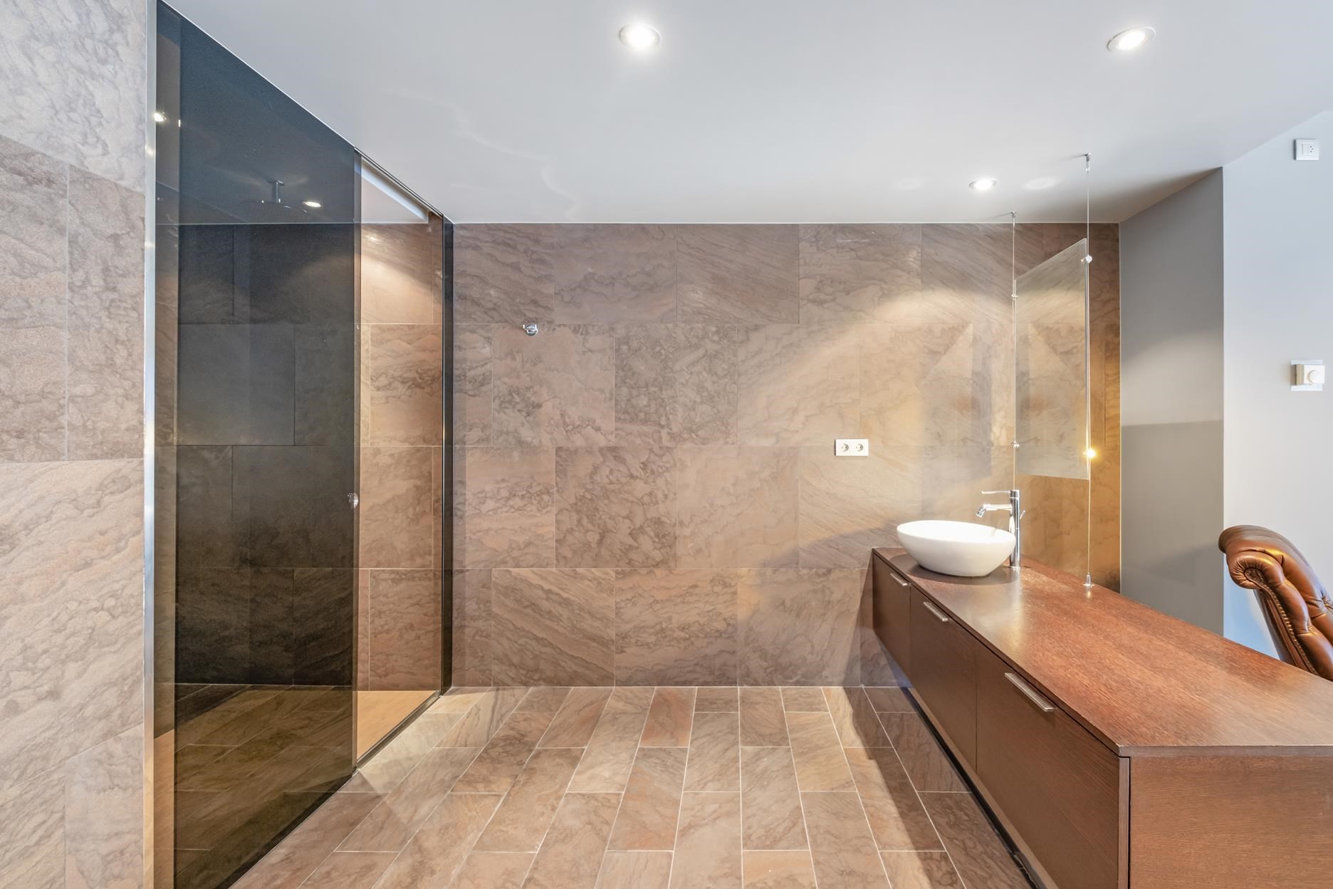 Dúplex en venta en Andorra la Vella, 3 habitaciones, 330 metros
