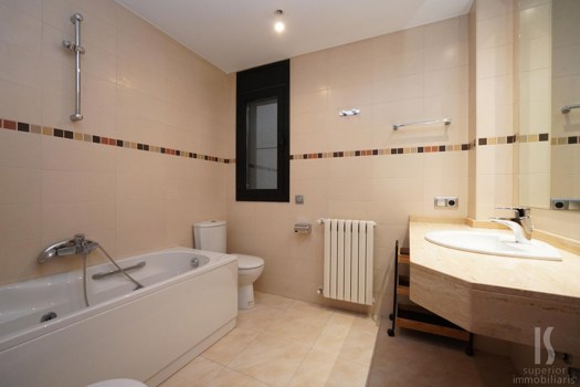 Piso en alquiler de 3 habitaciones en La Massana con parking