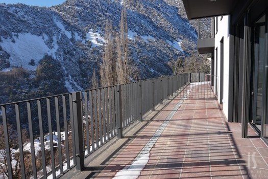 Duplex à location avec 4 chambres en Escaldes-Engordany avec terrasse