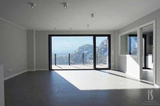 Duplex à location avec 4 chambres en Escaldes-Engordany avec terrasse