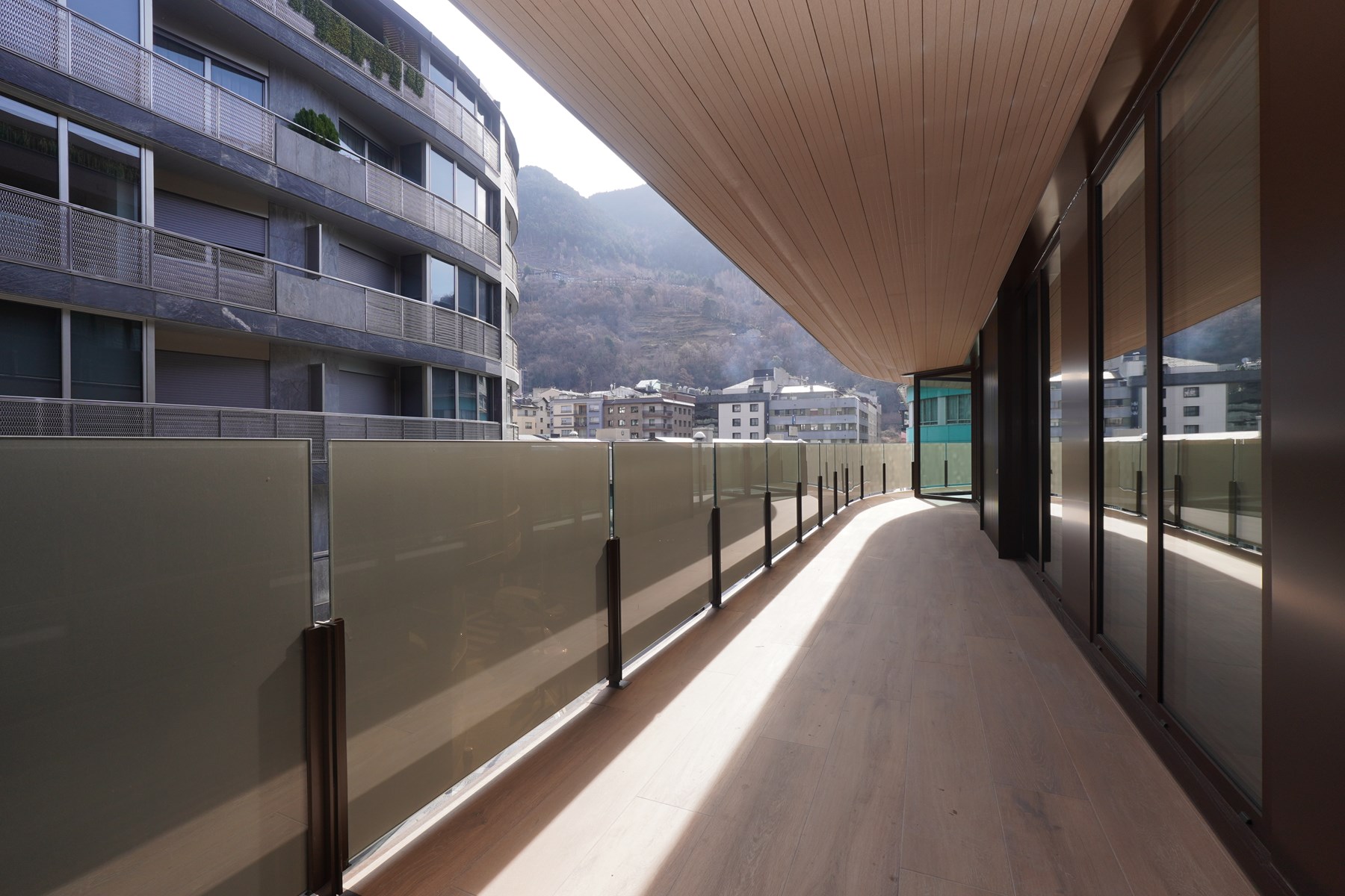 Appartement à location avec 3 chambres en Escaldes-Engordany avec terrasse et parking
