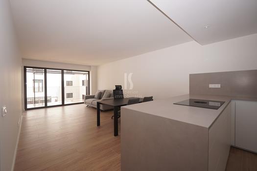 Piso en venta de 1 habitación en Escaldes-Engordany con terraza y parking