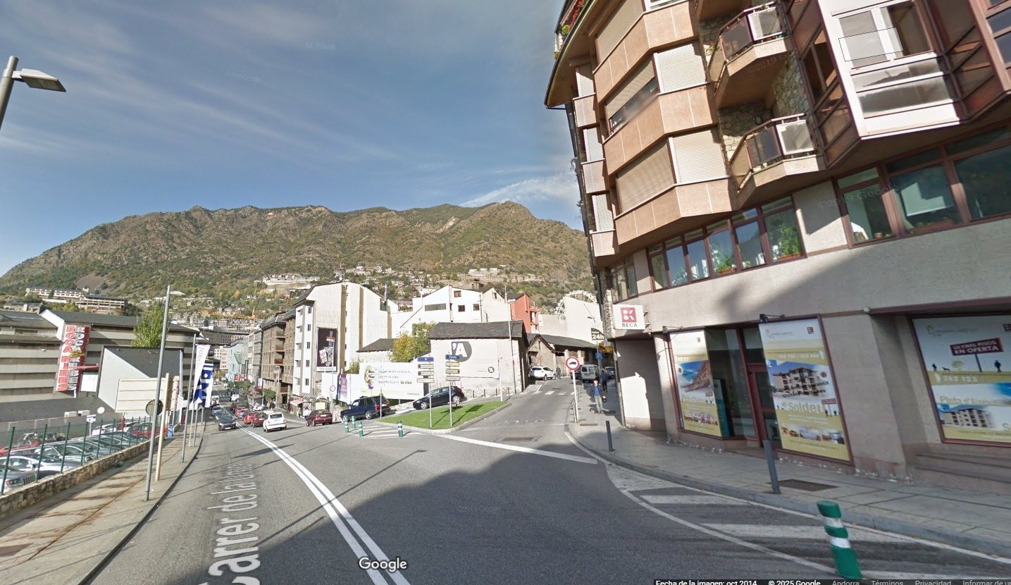 Local comercial de lloguer a Andorra la Vella, 2253 metres