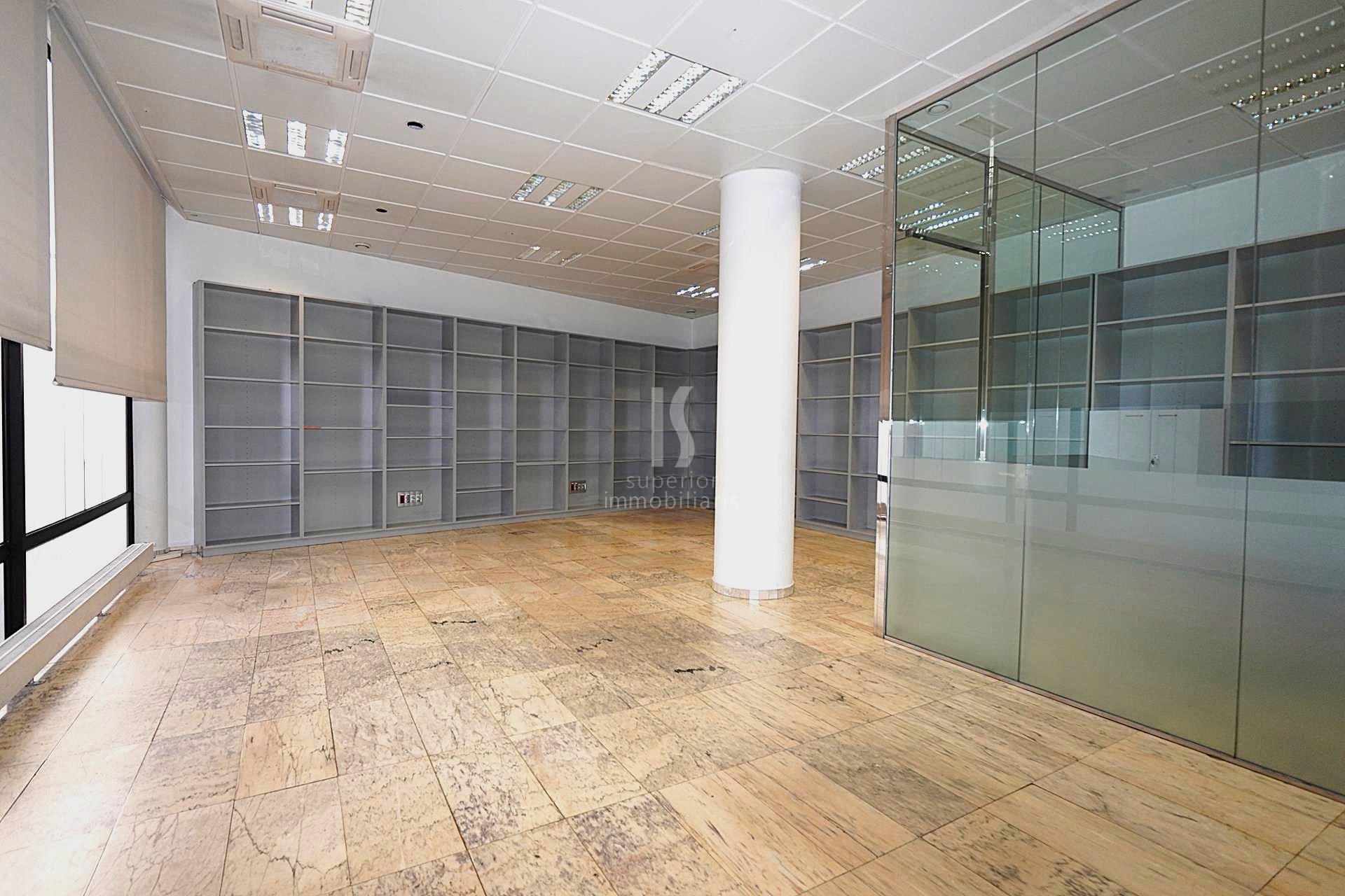 Local comercial de alquiler en Andorra la Vella, 2253 metros