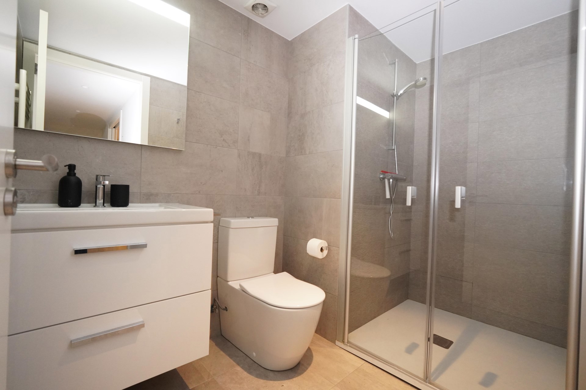 Apartment for rent with 3 bedrooms in Andorra la Vella with parking