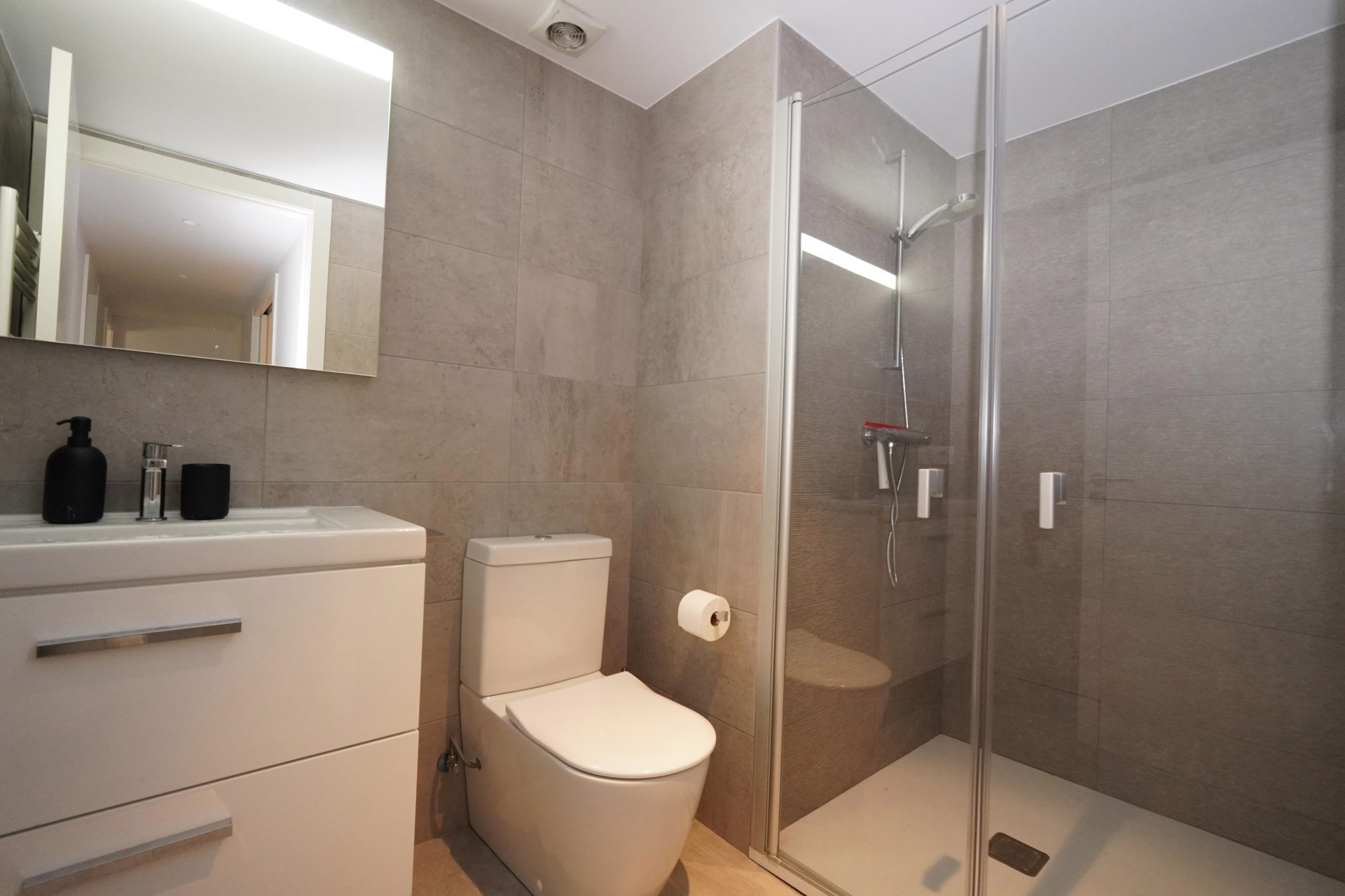 Apartment for rent with 3 bedrooms in Andorra la Vella with parking