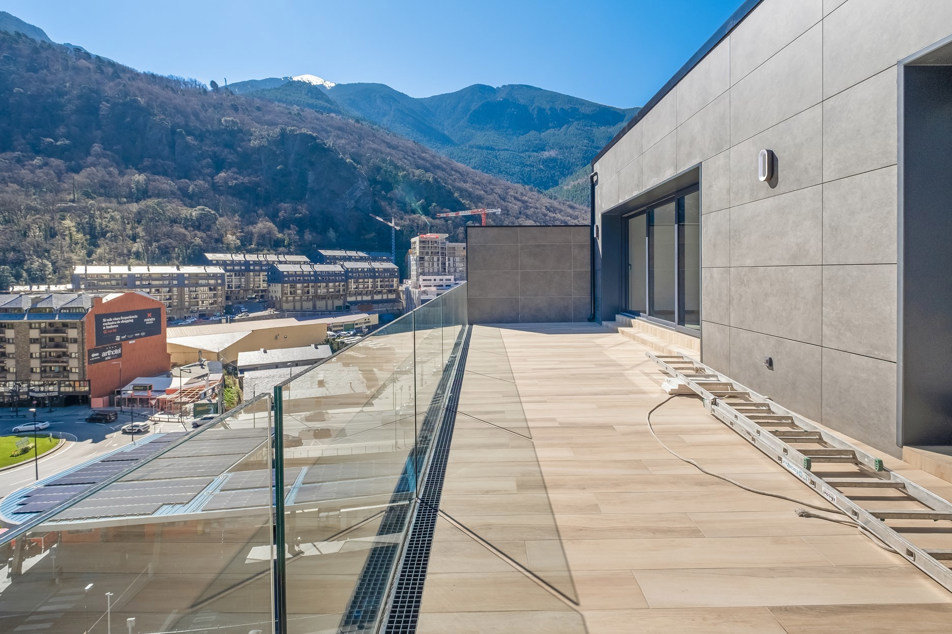 Piso en alquiler de 4 habitaciones en Andorra la Vella con terraza