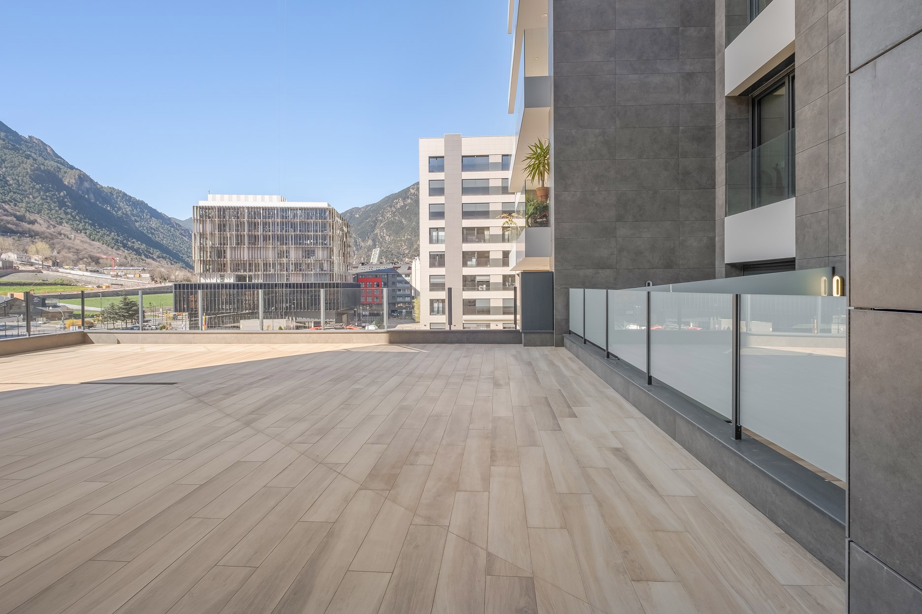 Piso en alquiler de 3 habitaciones en Andorra la Vella con terraza