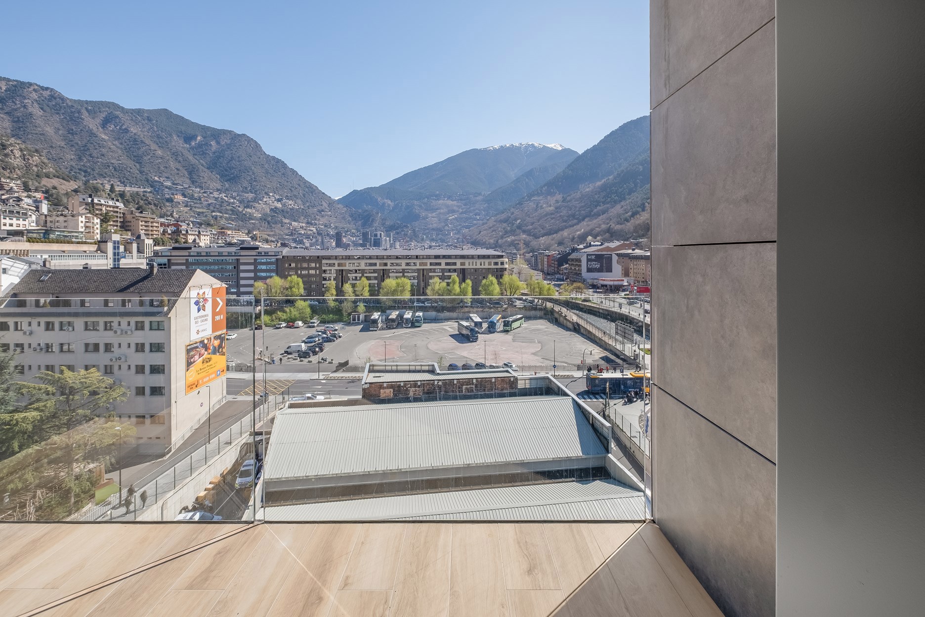 Piso en alquiler de 3 habitaciones en Andorra la Vella con terraza