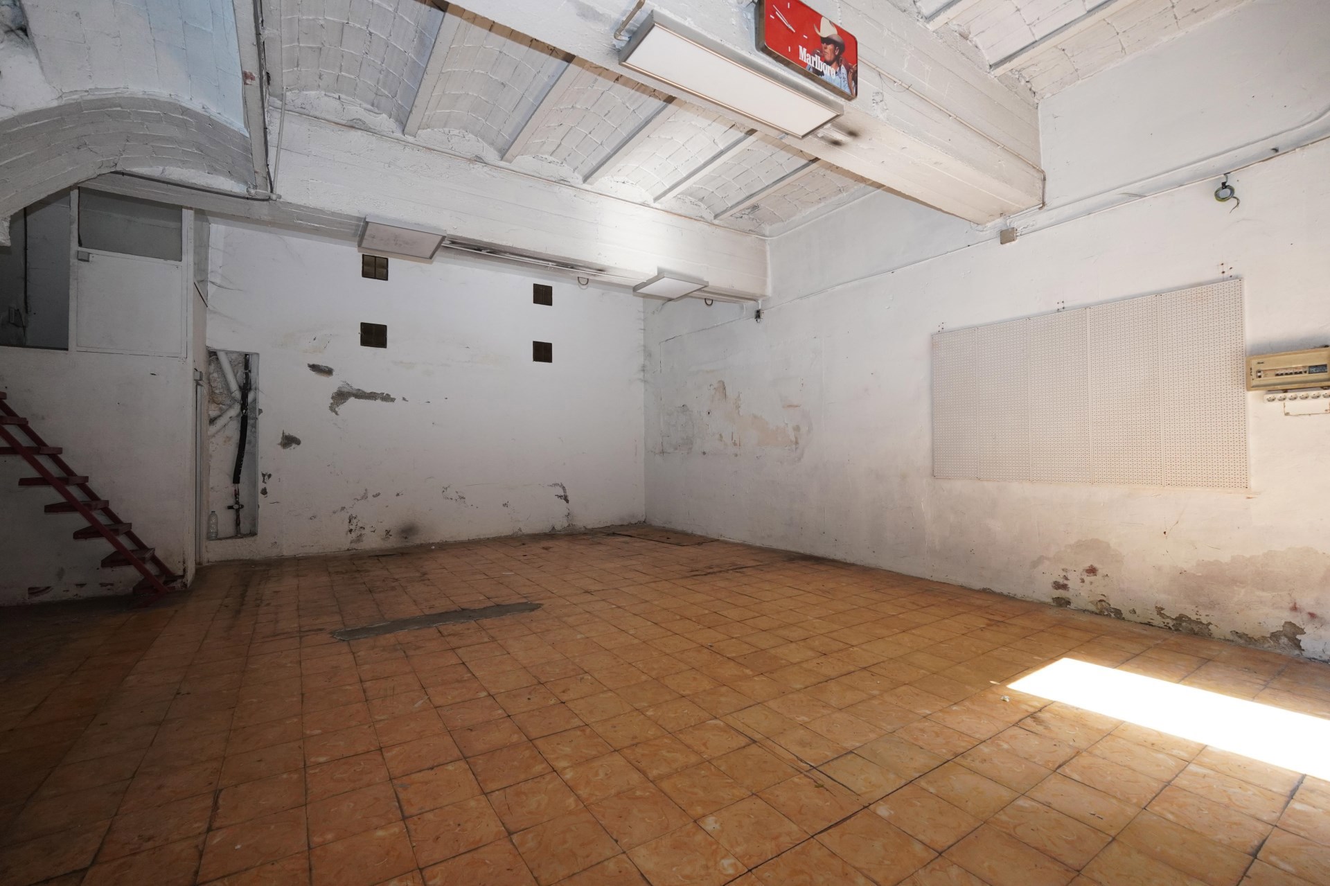 Local comercial de lloguer a Sant Julià de Lòria, 90 metres