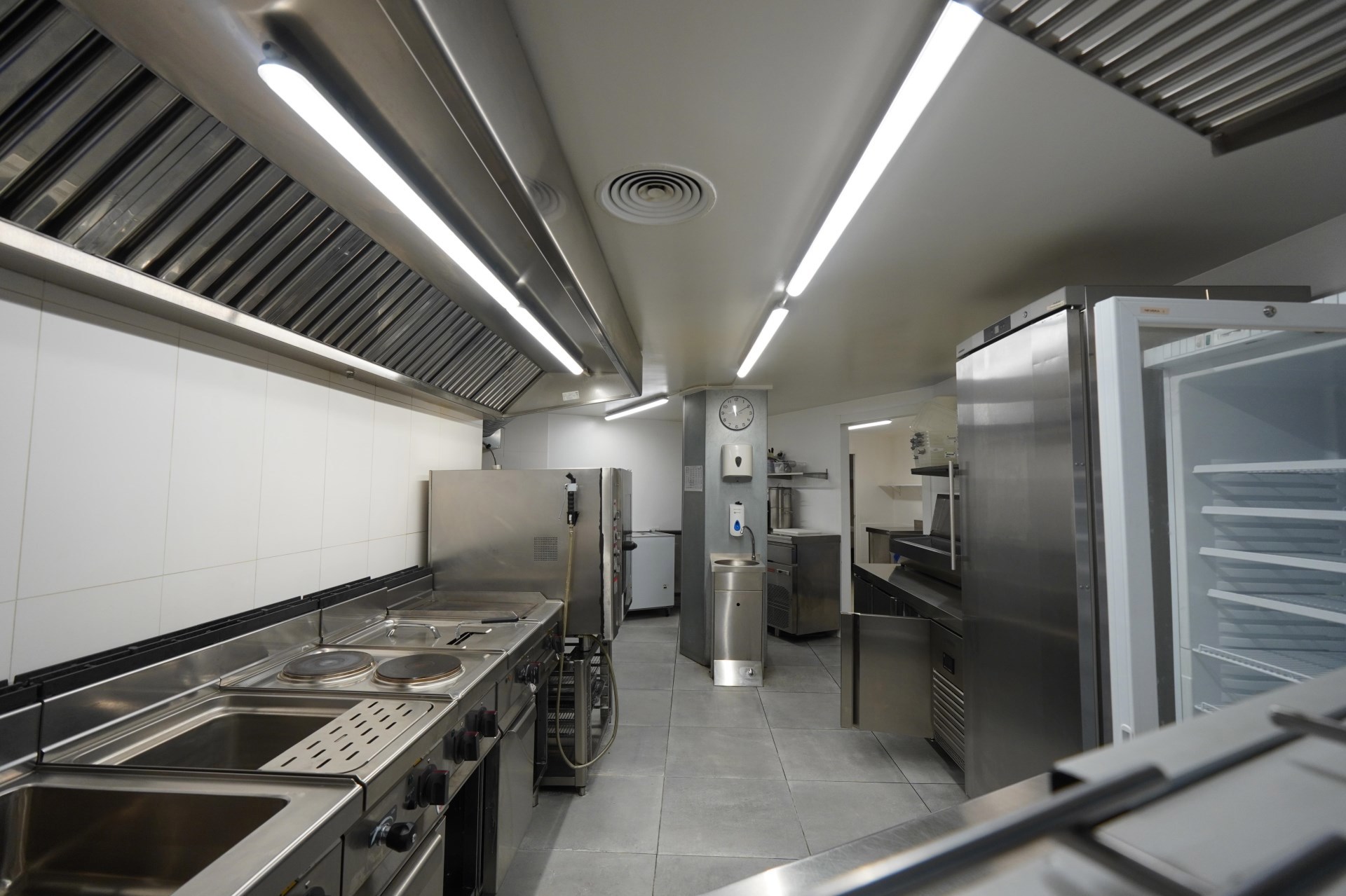 Local comercial de alquiler en Sant Julià de Lòria, 68 metros