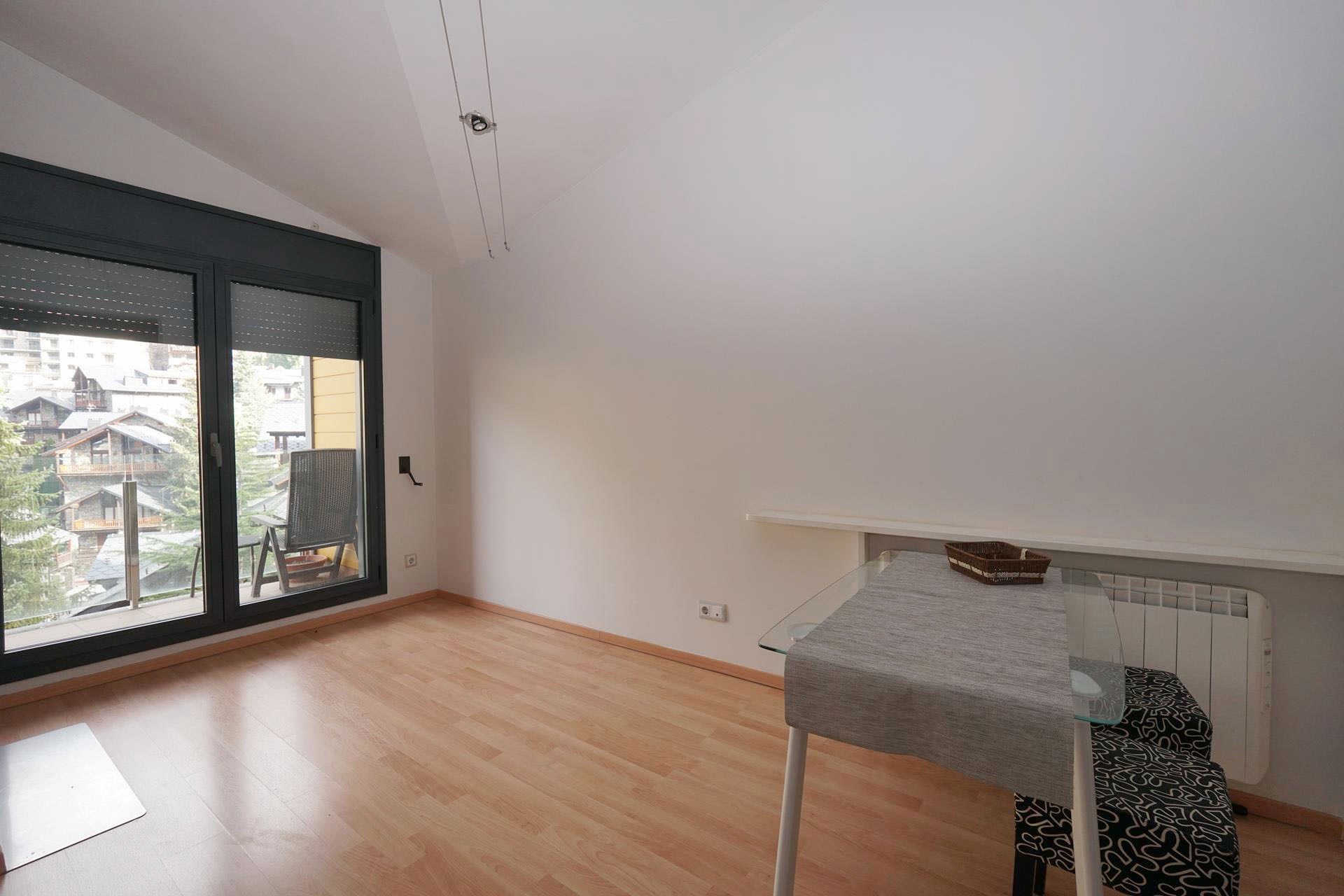 Àtic de lloguer a El Tarter, 2 habitacions, 65 metres