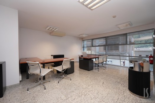 Office for rent in Andorra la Vella with parking