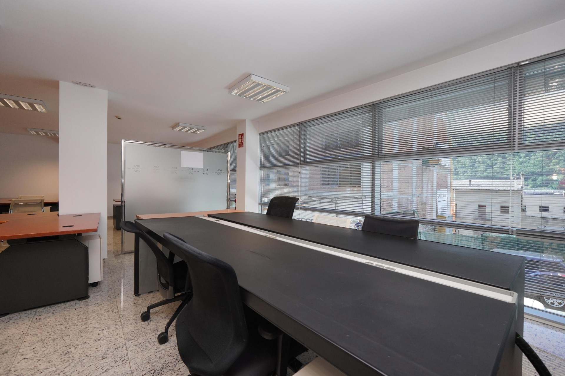 Office for rent in Andorra la Vella with parking