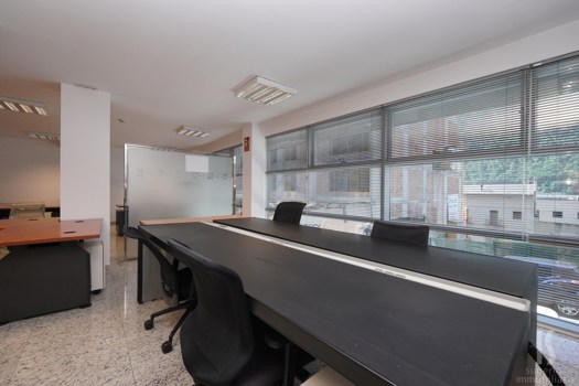 Office for rent in Andorra la Vella with parking