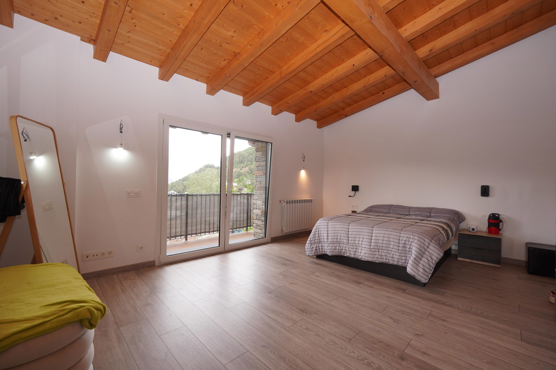 Xalet en venda a Juberri, 5 habitacions, 439 metres