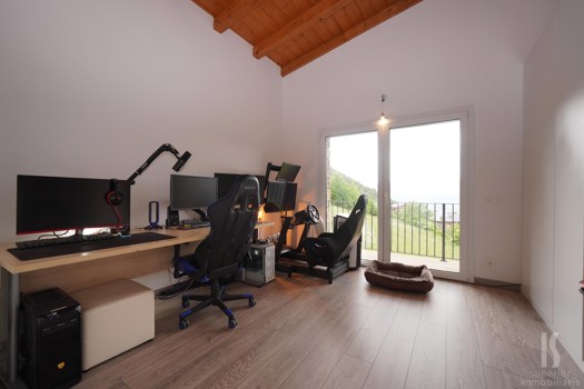 Maison à la vente avec 5 chambres en Juberri (Sant Julià de Lòria) avec terrasse et parking