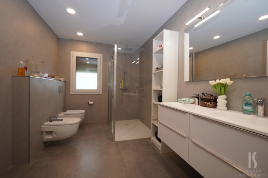 Maison à la vente avec 5 chambres en Juberri (Sant Julià de Lòria) avec terrasse et parking
