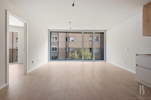 Piso en alquiler de 2 habitaciones en Escaldes-Engordany con terraza y parking