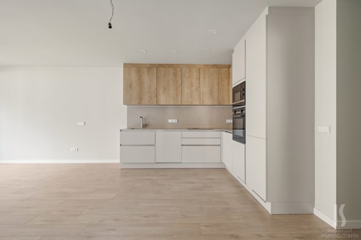 Piso en alquiler de 2 habitaciones en Escaldes-Engordany con terraza y parking