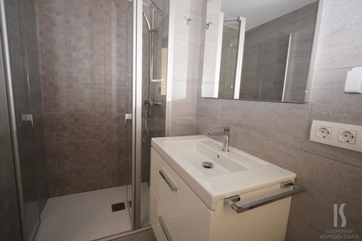 Appartement à vente avec 3 chambres en Andorra la Vella avec parking