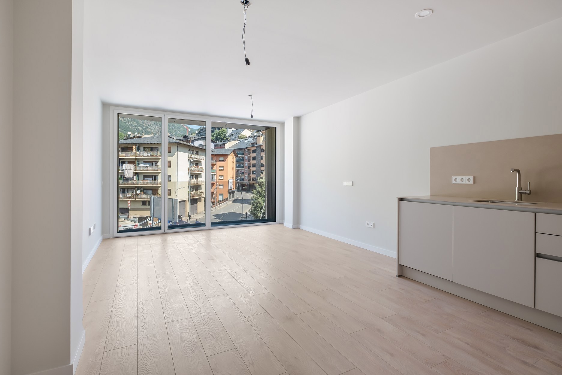 Apartment for rent with 2 bedrooms in Escaldes-Engordany with terrace and parking